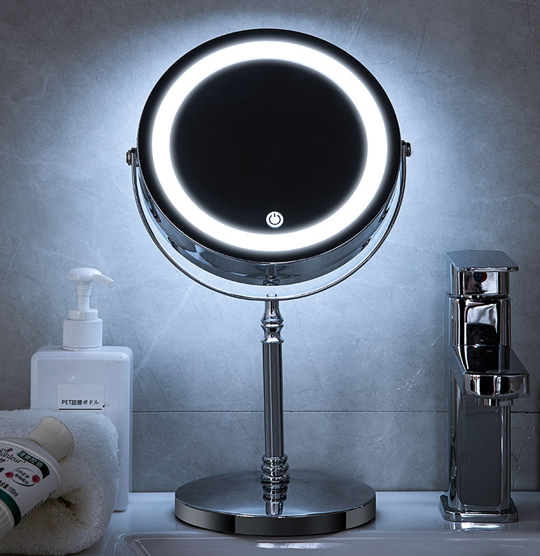 Double-sided makeup mirror
